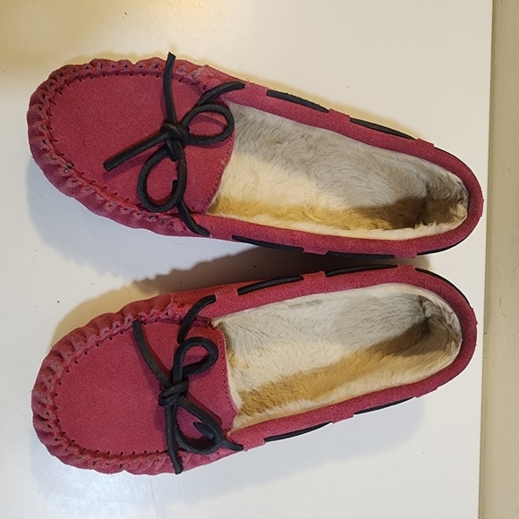 VINEYARD VINES Pink Sued Leather Faux Fur Linning Slippers size 6M - Picture 10 of 11